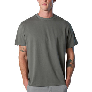 T-shirt léger en jersey uni pour homme, à manches courtes et col ras du cou côtelé fin, pour une simplicité raffinée - Product Image 1