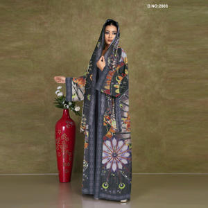 Abaya Moderna Estampada con Capas Fluidas, Cobertura Elegante, Motivos, Acabado Premium, Estilo Sofisticado y Modesto - Product Image 3