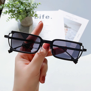 Retro Square-<b>Frame</b> UV400 Half Rim Unisex Sunglasses Metal <b>Frame</b> Fashion Forward Street Style Outdoor High Quality - Product Image 5