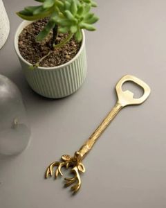 Abridor de Botellas de Aleación de Zinc con Forma de Ciervo, Diseño Animal Metálico Manual, Abridor de Cerveza Dorado, Estilo Llavero Portátil, Último Modelo Reno - Product Image 1