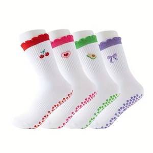 Chaussettes personnalisées LOGOCrew, chaussettes blanches brodées, antidérapantes, en coton, pour le yoga, pour femmes adultes, printemps - Product Image 6