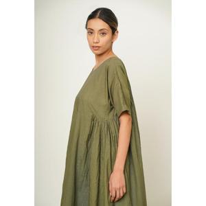 Robe longue trapèze vert olive en lin très demandée, à manches courtes, col rond, respirante, style simple avec poches, idéale pour le printemps pour femme - Product Image 3