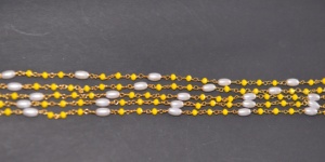<b>Best</b> Quality Gold Plated Rice Pearl & Yellow 3-4 mm Glass Beads Rondelle Rosary Chain, Wire Beaded Chain for Jewelry Making - Product Image 3