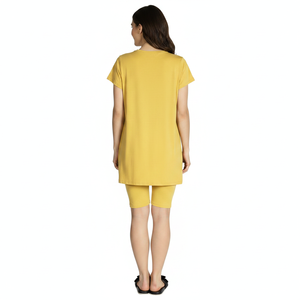 Conjunto de ropa deportiva de otoño para mujer: shorts de ciclista y camiseta de ajuste holgado, diseño de moda nuevo, venta al por mayor para boutiques. - Product Image 4