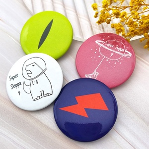 Insignia de botón de estaño de forma redonda con Pin de logotipo personalizado - Product Image 6