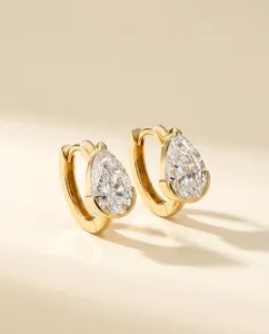 Pendientes de Aro con Diamantes en Forma de Pera en Oro Amarillo, Elegantes Pendientes de Lágrima para Novia, Joyería de Lujo, Regalo para Mujeres Elegantes - Product Image 1