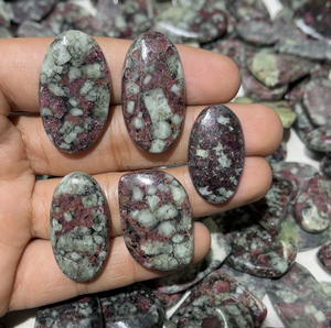 Cristal de Eudialita Natural en Bruto, Corte Ovalado, para Reiki Espiritual y Sanación, Lote a Granel con Piedras Preciosas de Chakra - Product Image 5