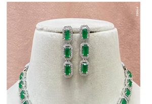 Parure Collier et Boucles d'Oreilles Tendance en Laiton Plaqué Argent avec Zircon de Qualité Supérieure, Idéale pour Fiançailles, Mariage, Anniversaire et Soirées - Product Image 2