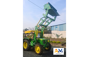 Chargeur de chantier Ashok Metal Works pour tracteur John Deere avec pompe hydraulique et godet 4-en-1 haute performance - Product Image 6
