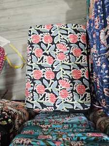Quilted Cotton <b>Laptop</b> Sleeve Stylish Blue Lobster Design Padded Notebook Case Reusable Lightweight Travel <b>Laptop</b> <b>Protector</b> - Product Image 2