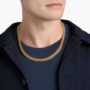 Cadena Cubana Miami Semisólida de 22 Pulgadas para Hombre en Oro Amarillo - Product Image 3