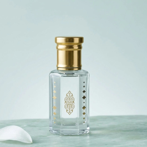 Huile de parfum pure White London Attar, notes fraîches et sophistiquées, parfum longue durée, à bon prix. - Product Image 2