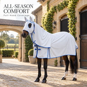 Couverture de cheval à capuche intégrale carrée en Ripstop avec ouvertures pour les yeux |   Couverture pour cheval blanche avec bordure bleue et sangles de poitrail réglables - Product Image 2