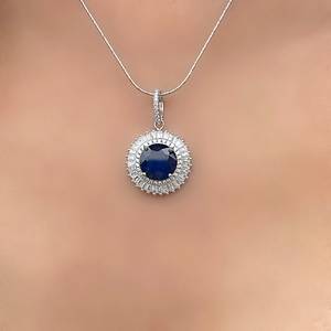 Pendentif rond en argent avec grand halo de saphir bleu véritable, bijou élégant en pierre précieuse, cadeau de pierre de naissance de septembre pour femme - Product Image 3