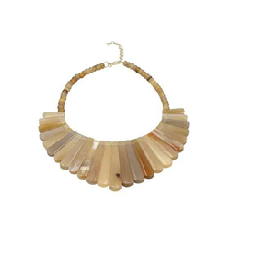 Collar de Cuerno Artesanal Natural, Joyería Hecha a Mano de Moda, Accesorio de Moda Inspirado en el Estilo Boho por blossom craft india - Product Image 1