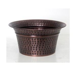 Pot de fleurs en métal décoratif durable pour la maison, le jardin, le balcon et un style floral contemporain - Product Image 5