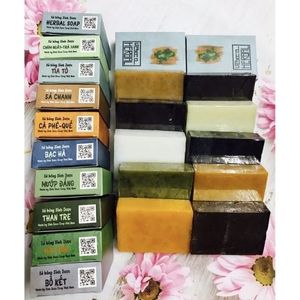 Savon naturel artisanal |   Barre de bain nourrissante avec boîte imprimée - Product Image 1