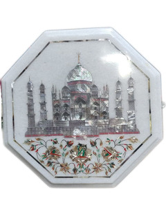 Plateau de table circulaire / Assiette décorative en agate sculptée à la main avec incrustation Taj Mahal, fournisseur indien (Origine Delhi) - Product Image 3