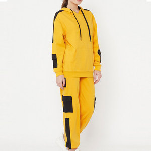 Low Moq Custom Design Women <b>Tracksuits</b> Outdoor Use Women Clothing Solid Color <b>Plain</b> <b>Tracksuit</b> - Product Image 2