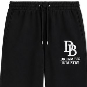 กางเกงวอร์มขายาวสีดำปักโลโก้ DB ด้วยผ้าขนหนูสีขาวสำหรับผู้ชาย รุ่น Dream Big Industry ทรงขากว้าง ผลิตจากผ้าฟลีซ รับผลิตแบบ OEM ODM ขายส่ง - Product Image 4