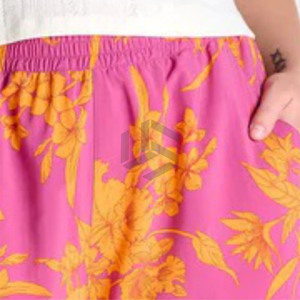 Shorts de yoga pour femmes, shorts de sport à taille haute personnalisés, shorts de course et de gym confortables et respirants, shorts imprimés pour femmes - Product Image 2