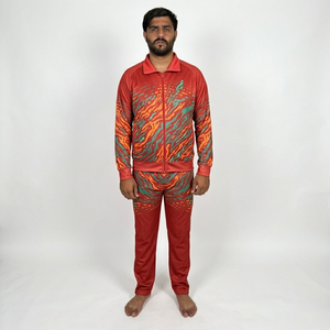 ชุดวอร์มซับลิเมชั่นแบบหนาพิเศษ พร้อมฮู้ดซิปเต็มตัว กางเกงขายาว มีกระเป๋าข้างสองด้าน  สามารถออกแบบลายได้ตามต้องการ - Product Image 1