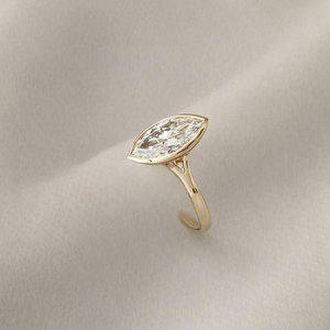 Bague de fiançailles solitaire minimaliste en or 14 carats avec diamant marquise 1,5 carat, couleur DEF, clarté VS-VVS, sertie clos, cadeau d'anniversaire pour elle - Product Image 2