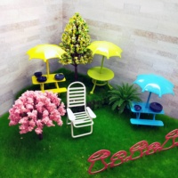 1:12 Ensemble de jouets de meubles d'extérieur colorés miniatures Banc de table et parapluie pour le jeu des enfants