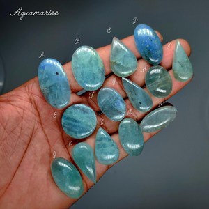 Cabochon d'aigue-marine brésilienne pour pendentif personnalisé, bague et travaux de bijouterie artisanale - Product Image 1