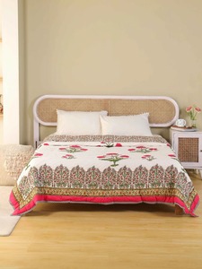 Edredón Tradicional Bordado de Algodón con Patrón Floral Rojo para Ropa de Cama, Uso en Todas las Estaciones - Product Image 5