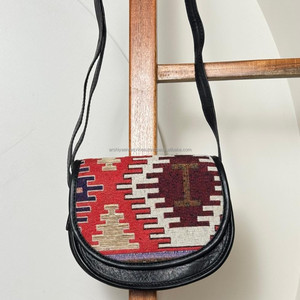 Bolso cruzado con patrón Tribal hecho a mano, tapiz étnico de cuero genuino de alta calidad, bolsos de hombro pequeños para mujer, uso diario - Product Image 2