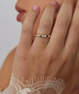 Anillos de Boda Solitarios con Diamantes Ovalados Cultivados en Laboratorio, Conjunto Gypsy Flush de 3.5mm, Minimalistas, Elegantes y Delicados, Anillos Nupciales de Oro 14k y 18k, Venta al por Mayor - Product Image 6