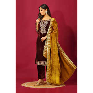 Conjunto de Fiesta para Mujer de Diseñador con Top-Dupatta y Parte Inferior Completamente Cosida, Elegante y con Estilo - Product Image 4