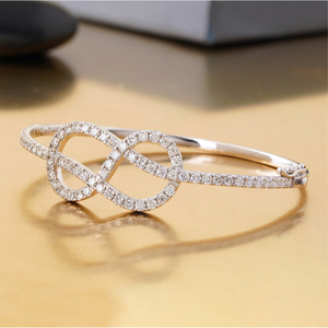 Brazalete Infinito de Oro Blanco y Amarillo de 14K con Diamante Redondo Cultivado en Laboratorio de 2.27 CT, Certificado IGI, Estilo Pulsera de Tenis - Product Image 2