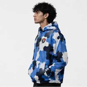 Sudadera con Capucha Azul, Negra y Blanca, Unisex, Corte Holgado, 100% Algodón Tejido, Estilo Urbano Informal, Ecológica, con Bolsillo Frontal - Product Image 2