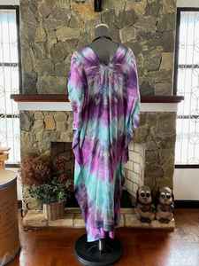 Vestido Caftán de Rayón Teñido a Mano con Técnica Shibori, Talla Grande, Color Turquesa, Estilo Boho, para la Playa - Product Image 2