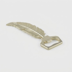 Ouvre-bouteille de luxe en métal argenté en forme de plume, en alliage de zinc, décoratif, pour ouvrir les bouchons de bière, outil de bar pour souvenir de mariage et fête - Product Image 3