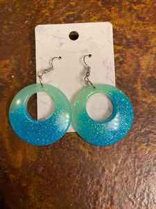 Handmade Designer <b>Resin</b> <b>Crafts</b> Earrings Luxury Finish Artistic Craftsmanship Fashion Styling Durable Fashion Accessories - Product Image 6