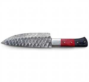 Couteau de chef artisanal en acier Damas, finition martelée, manche en bois rouge et noir - Product Image 5