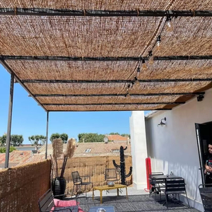 ผ้าใยมะพร้าวสำหรับบังแดด ป้องกันพื้นทางเดินและแปลงปลูกต้นไม้ ผ้าใยสังเคราะห์สำหรับงานกลางแจ้งที่แข็งแรงทนทานจากเวียดนาม - Product Image 1