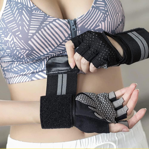 Half Finger Gym Gloves Mesh Breathable Non-Slip Adjustable Wrist <b>Strap</b> for Weight Lifting Fitness Unisex - Product Image 4