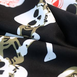 Foulard carré en soie pour Halloween, motif squelette dansant effrayant, vente en gros - Product Image 3
