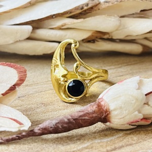 Nouvelle Collection 2026 : Bagues Gothiques Lune en Laiton Plaqué Or 18 carats avec Onyx Noir – Bijoux Célestes pour Femme – Vente en Gros/OEM/ODM - Product Image 1