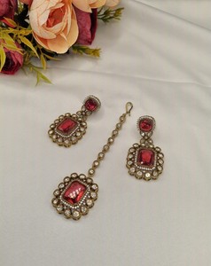 Conjunto de collar Kundan indio de lujo tradicional con aretes y Maang Tikka, joyería para bodas, recepciones y fiestas étnicas. - Product Image 2