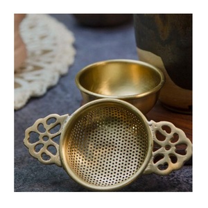 Expédition rapide : Accessoires pour infuseur à thé en laiton, boule filtrante en maille métallique dorée - Product Image 1