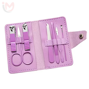 Ensemble de manucure et pédicure rose 7 pièces avec coupe-ongles, ciseaux, lime à ongles et outils dans un étui portable pour adultes - Product Image 1