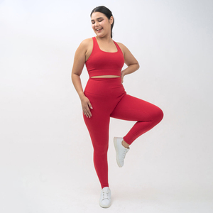 Ensemble de yoga personnalisé pour femmes, de qualité supérieure, à prix abordable, au design simple et moderne, avec taille élastique, idéal pour le fitness, en vente. - Product Image 4