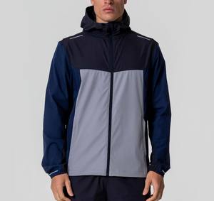 Conjuntos Deportivos OEM de 3 Piezas, Chaqueta Cortavientos con Logotipo Personalizado, Camisetas, Pantalones Cortos, Chaqueta Deportiva de Nailon Reflectante para Hombre - Product Image 4