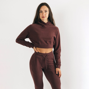 Nuevas sudaderas con capucha cortas de algodón de lujo personalizadas 2026 para mujer, estilo streetwear, bordadas y con relieve, cuello redondo - Product Image 1