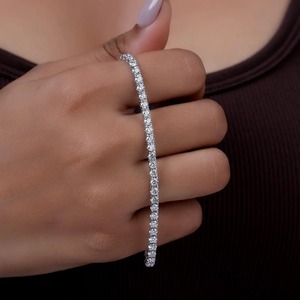 Pulsera de Diamantes en Plata de Ley con Baño de Oro Rosa de Excelente Calidad, Diseño de Autor, Unisex, Joyería Fina de Lujo, Piedras Brillantes Premium - Product Image 1